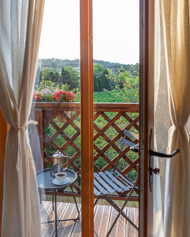 Domaine De Palats Guest House Laure-Minervois Exterior photo