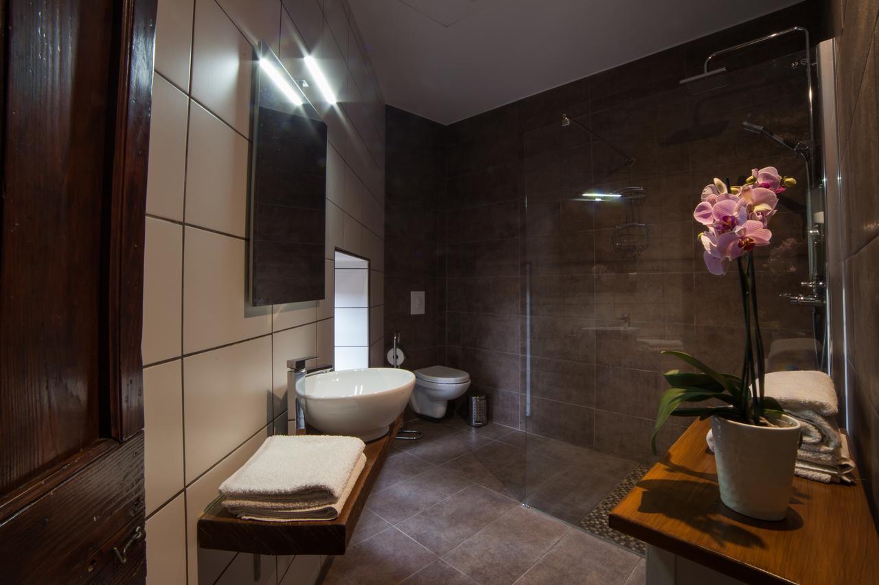 Domaine De Palats Guest House Laure-Minervois Exterior photo